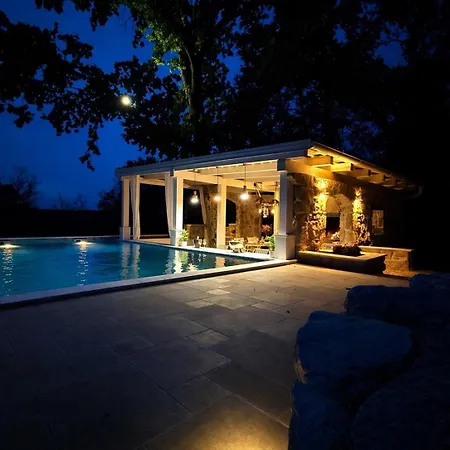 Villa Cerrus *