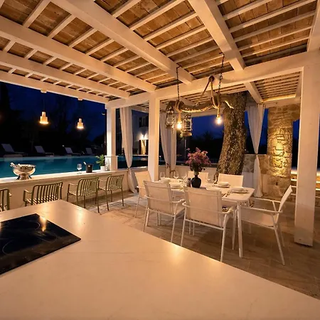Cerrus Villa *